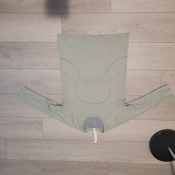 Lululemon Crush The Distance Shirt Size 10 - Picture 3 of 15